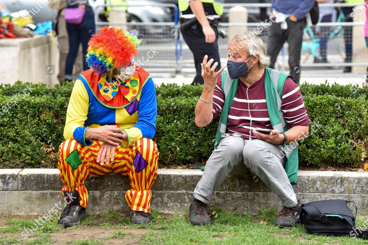 First Aid Personnel Chats Clown Trafalgar Square Editorial Stock Photo Stock Image Shutterstock