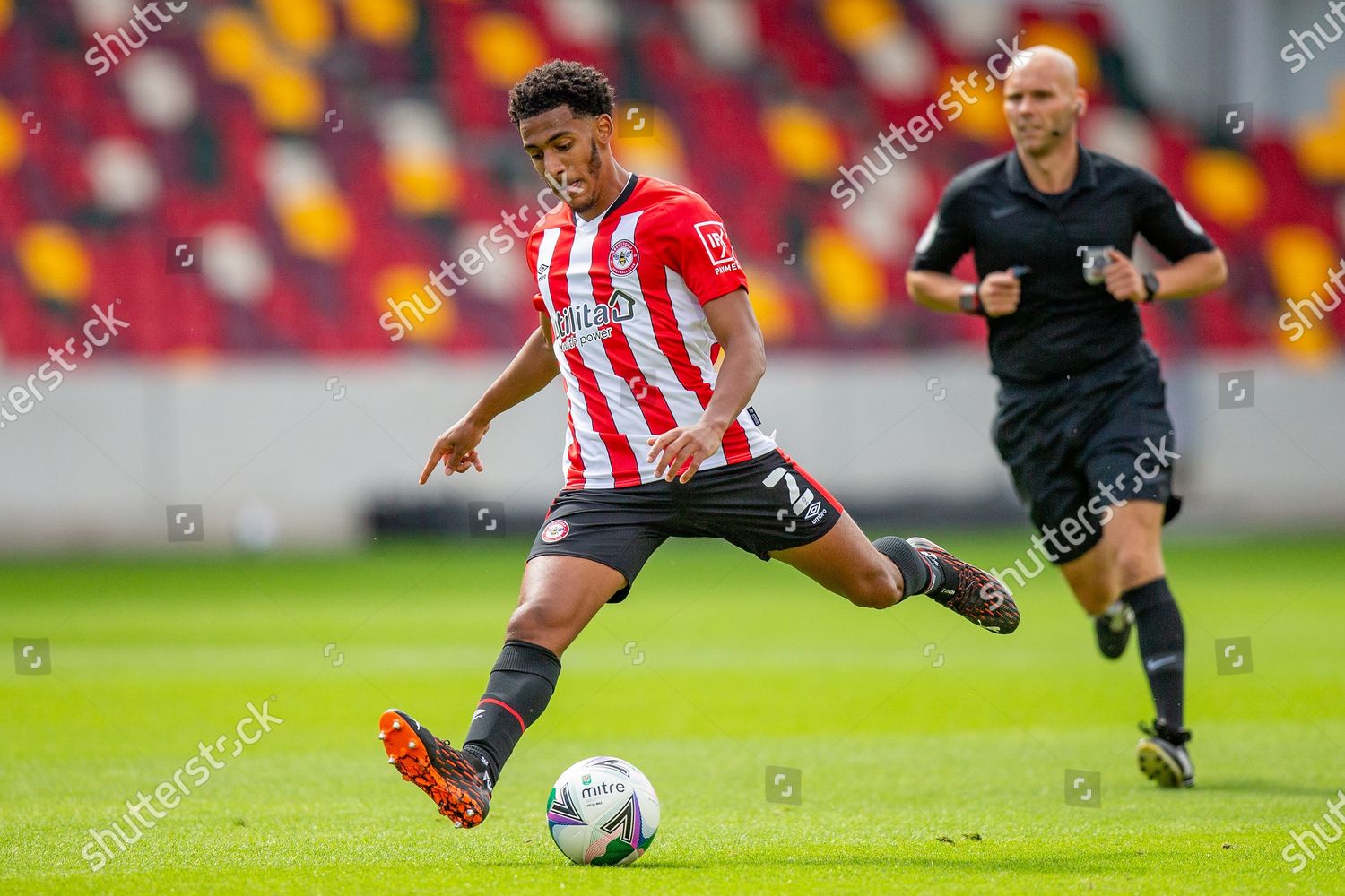 Brentford Defender Dominic Thompson 2 Shoots Editorial Stock Photo