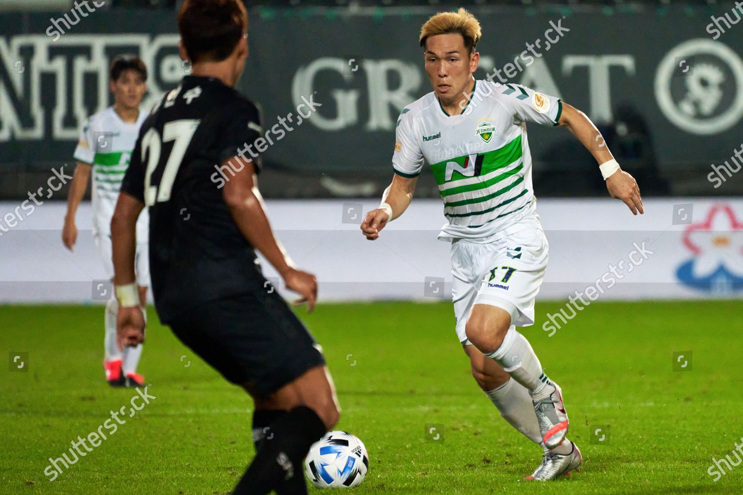 Takahiro Kunimoto Jeonbuk Hyundai Motors Fc Dribbles Editorial Stock Photo Stock Image Shutterstock