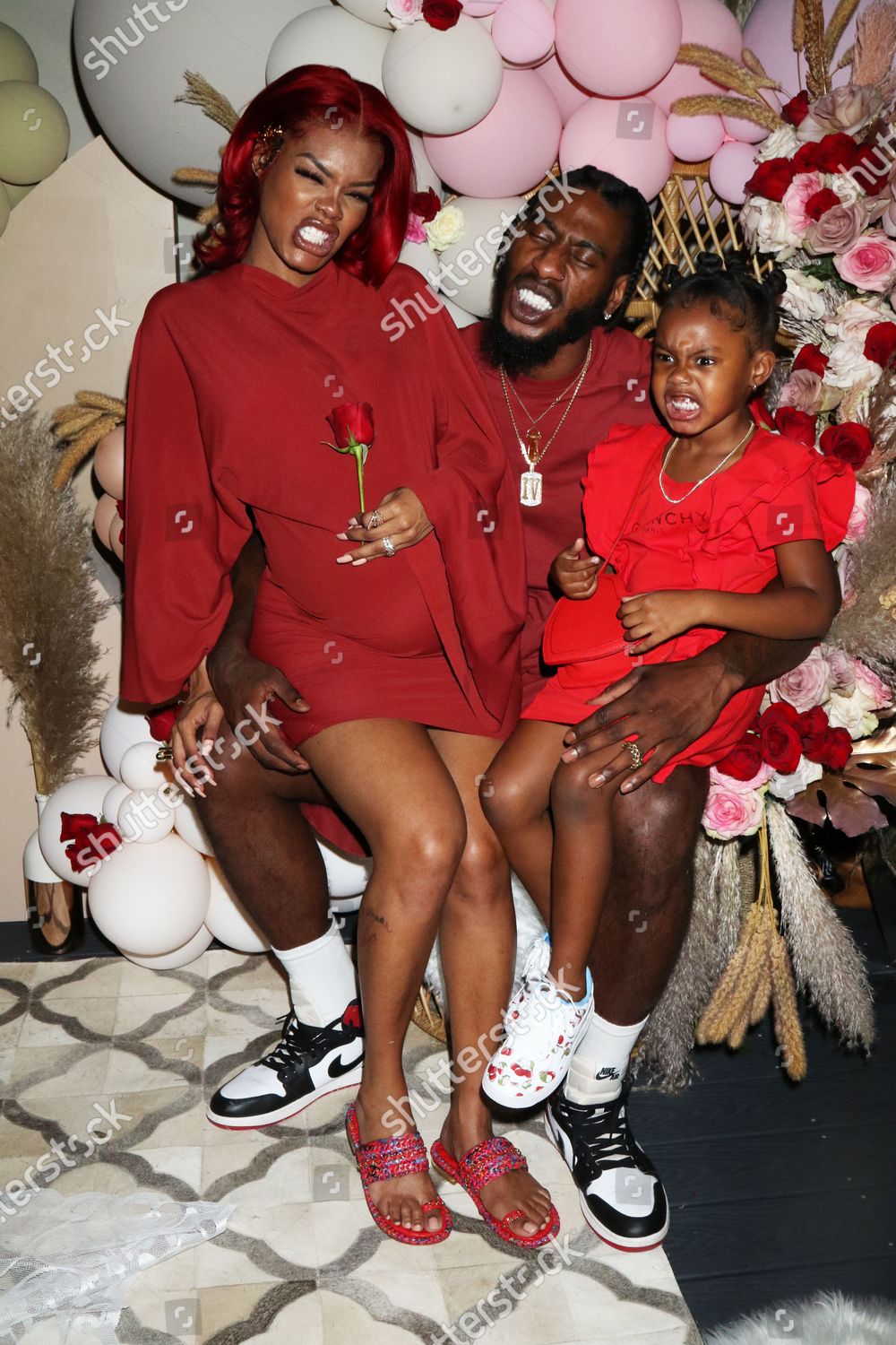 Teyana Taylor Iman Shumpert Junie Shumpert Redakcionnaya Stokovaya Fotografiya Stokovoe Izobrazhenie Shutterstock