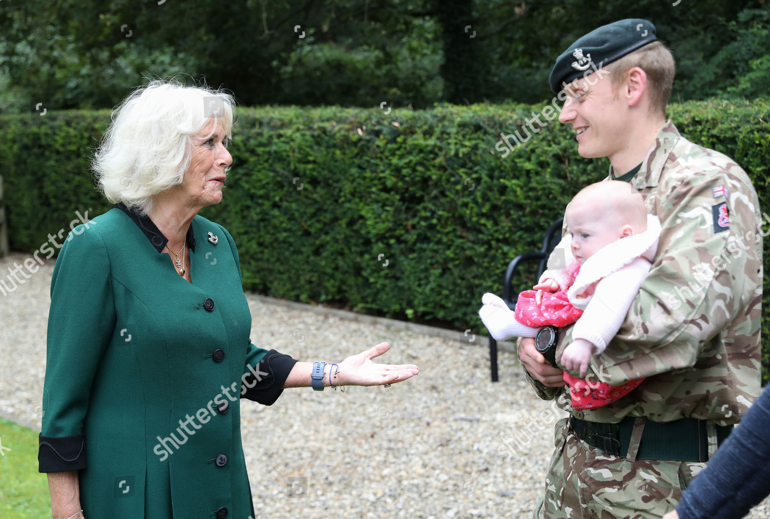 CASA REAL BRITÁNICA - Página 87 The-duchess-of-cornwall-visits-1st-battalion-the-rifles-beachley-barracks-chepstow-wales-shutterstock-editorial-10768638w
