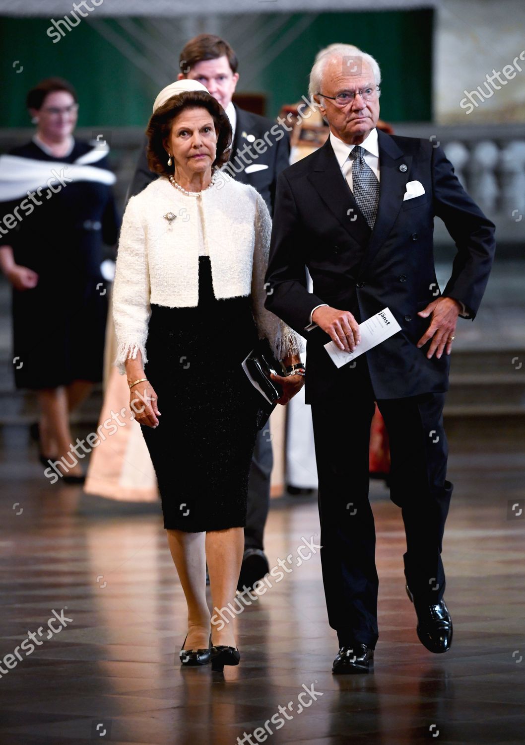 CASA REAL DE SUECIA - Página 62 Opening-of-the-parliamentary-session-stockholm-cathedral-stockholm-sweden-shutterstock-editorial-10769598v