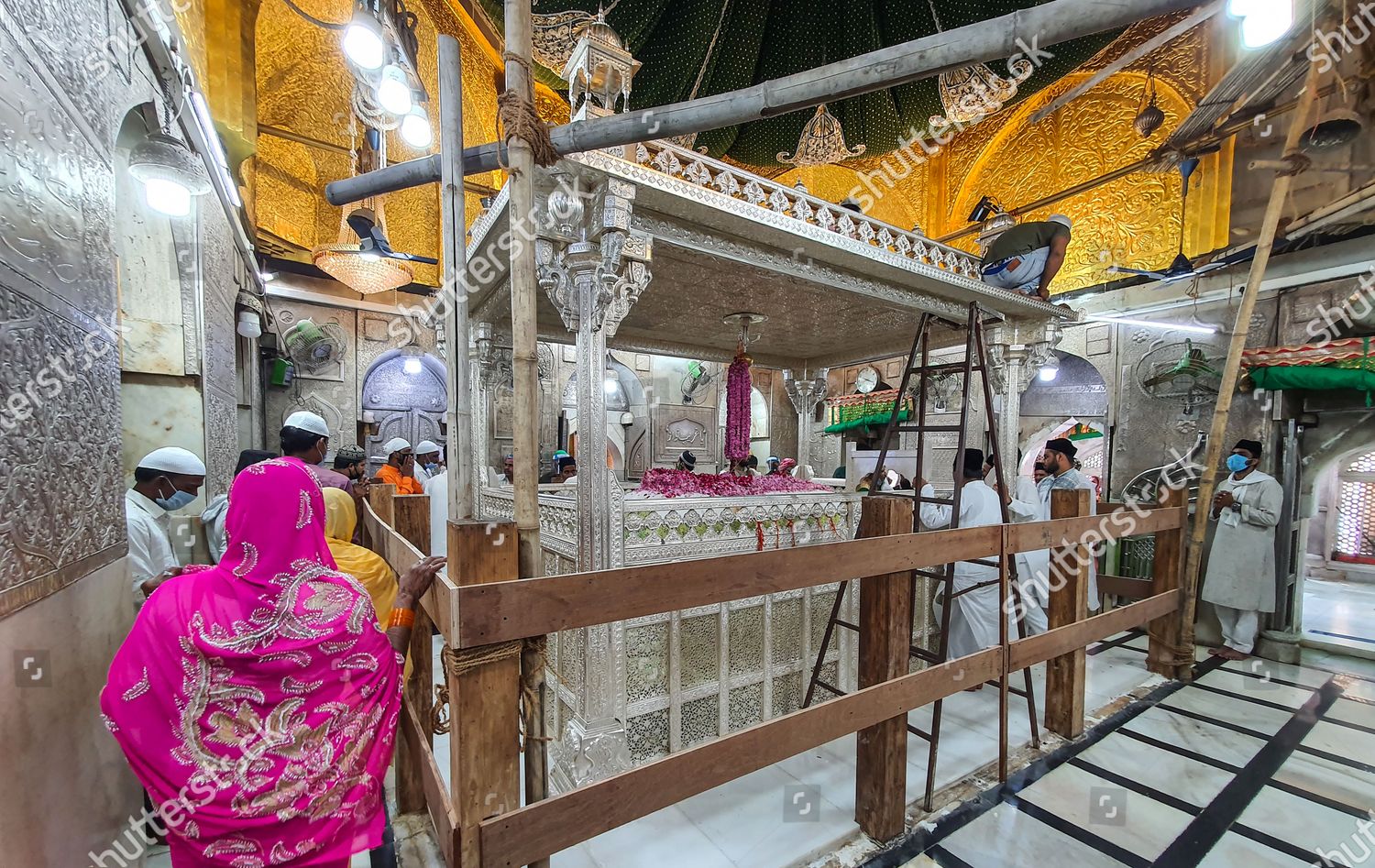 Devotees Inside Ajmer Sharif Dargah After Editorial Stock Photo - Stock  Image | Shutterstock