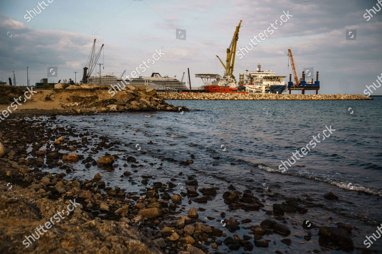 Russian Pipe Layer Vessel Akademik Tscherski Editorial Stock Photo ...