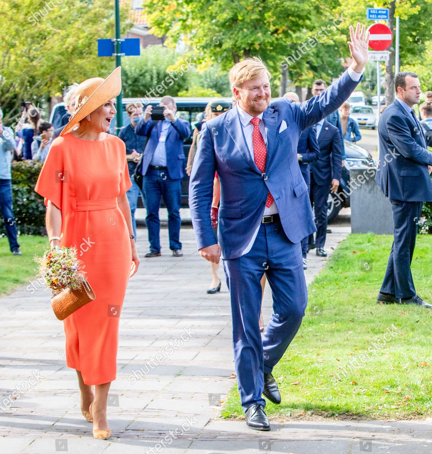 CASA REAL HOLANDESA - Página 66 King-willem-alexander-and-queen-maxima-visit-to-south-east-friesland-the-netherlands-shutterstock-editorial-10779996av