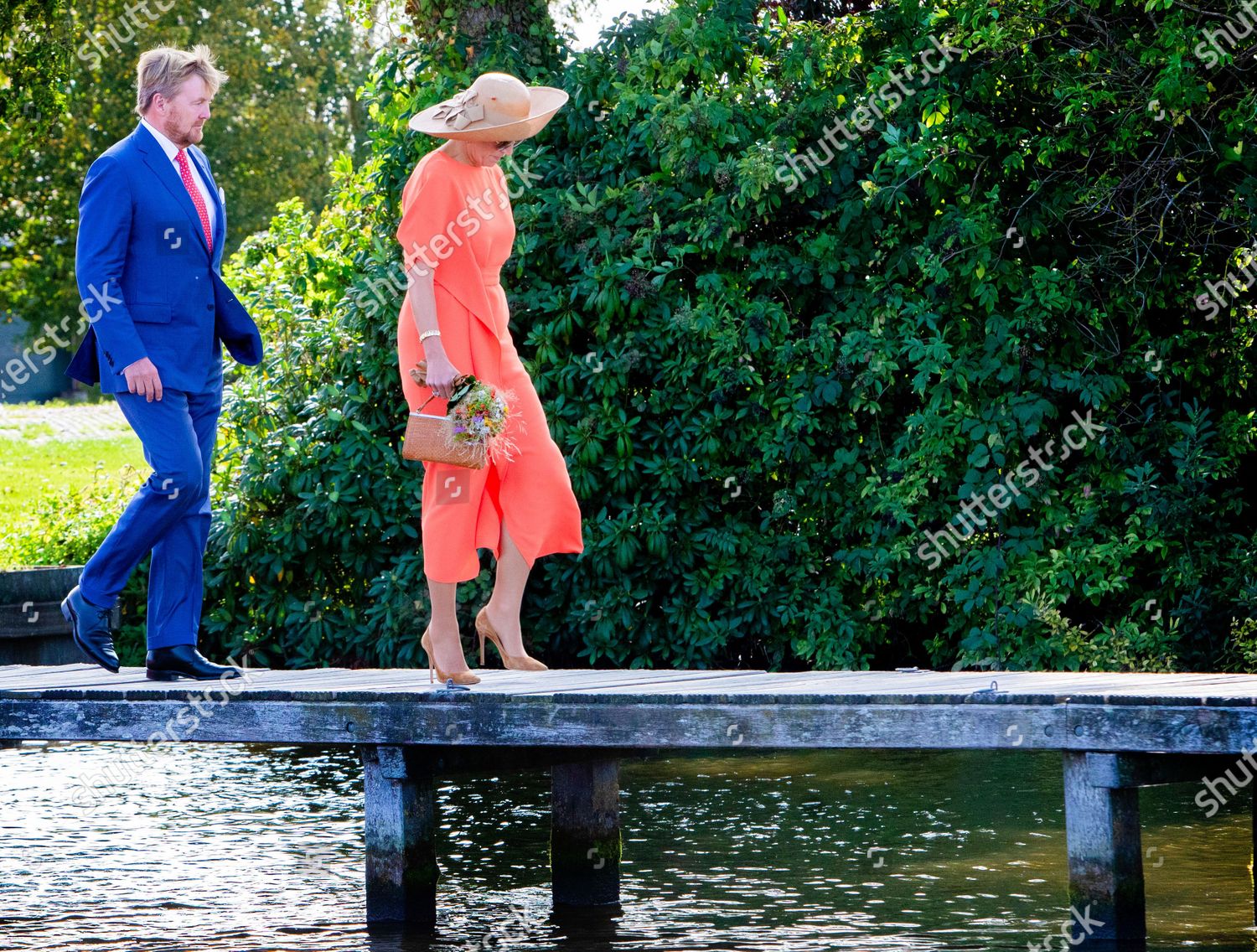 CASA REAL HOLANDESA - Página 66 King-willem-alexander-and-queen-maxima-visit-to-south-east-friesland-the-netherlands-shutterstock-editorial-10779996be