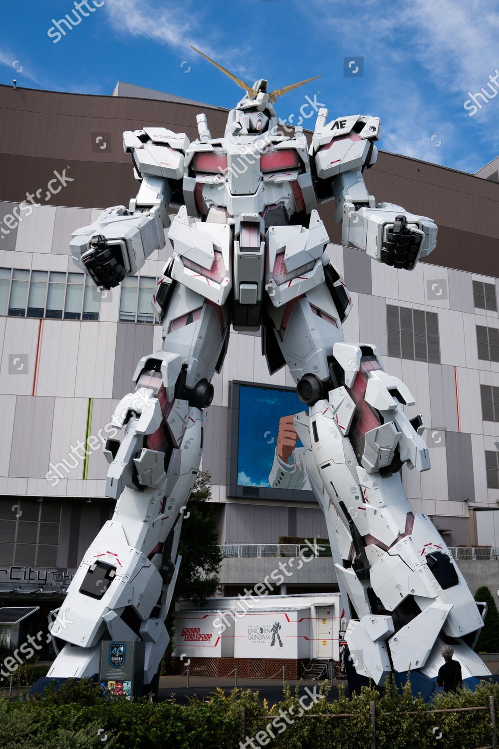 Japans Toymaker Bandais Lifesize Unicorn Gundam Statue Editorial Stock Photo Stock Image Shutterstock