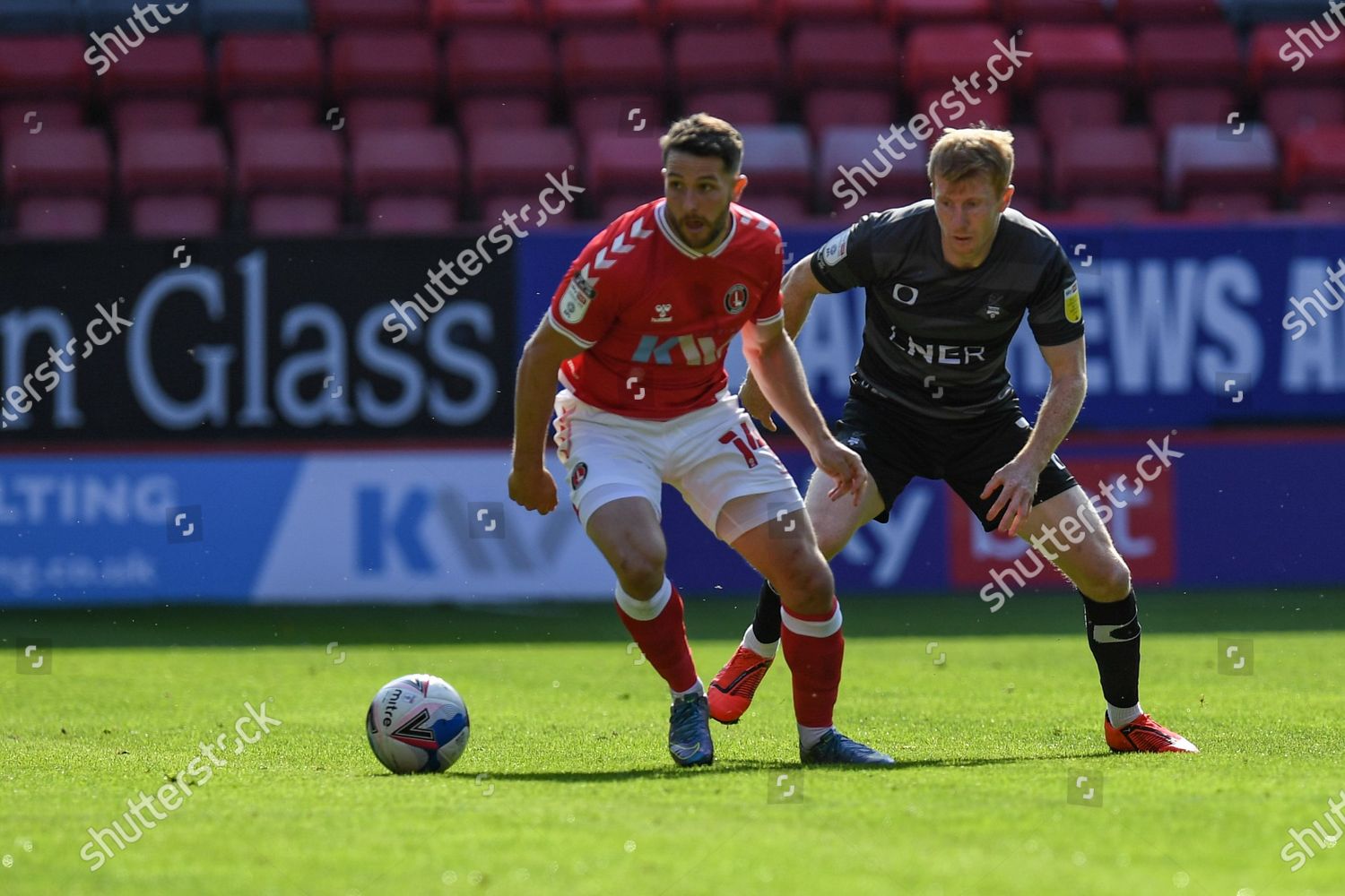 Conor Washington 14 Charlton Fc Ball Editorial Stock Photo - Stock ...