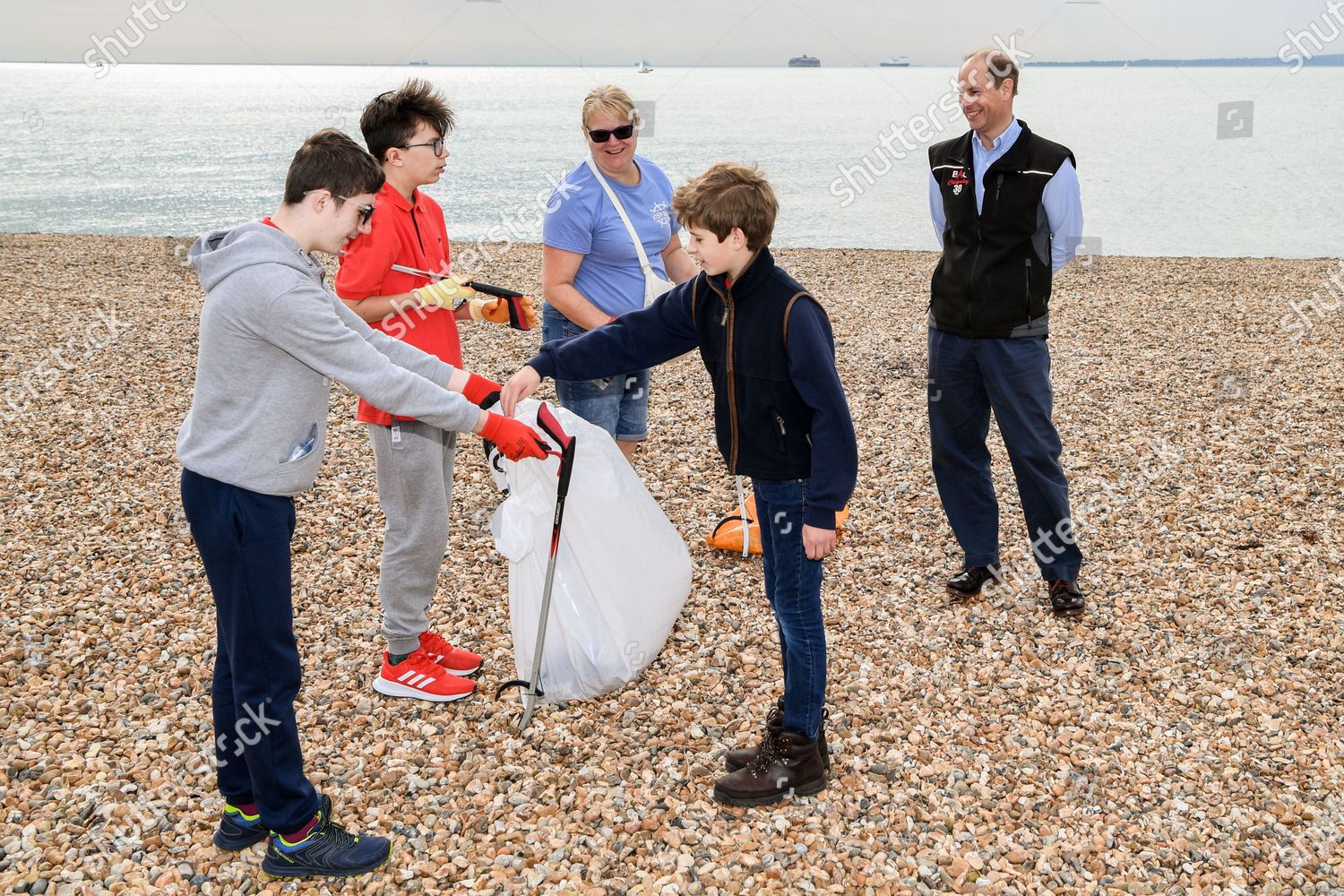 prince-edward-and-sophie-countess-of-wessex-great-british-beach-clean-southsea-beach-portsmouth-uk-shutterstock-editorial-10782998ar.jpg