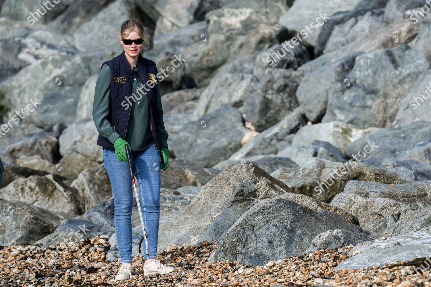 prince-edward-and-sophie-countess-of-wessex-great-british-beach-clean-southsea-beach-portsmouth-uk-shutterstock-editorial-10782998bx.jpg