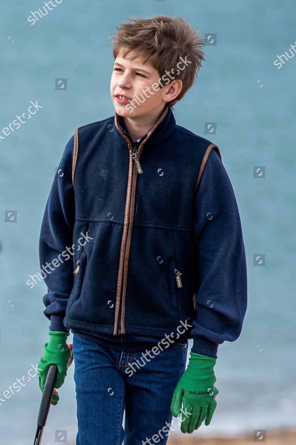 prince-edward-and-sophie-countess-of-wessex-great-british-beach-clean-southsea-beach-portsmouth-uk-shutterstock-editorial-10782998dc.jpg