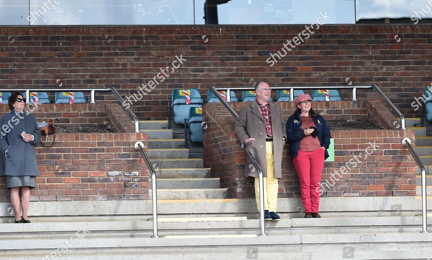 Sparse Crowd Owners Zone Watch First Editorial Stock Photo - Stock ...