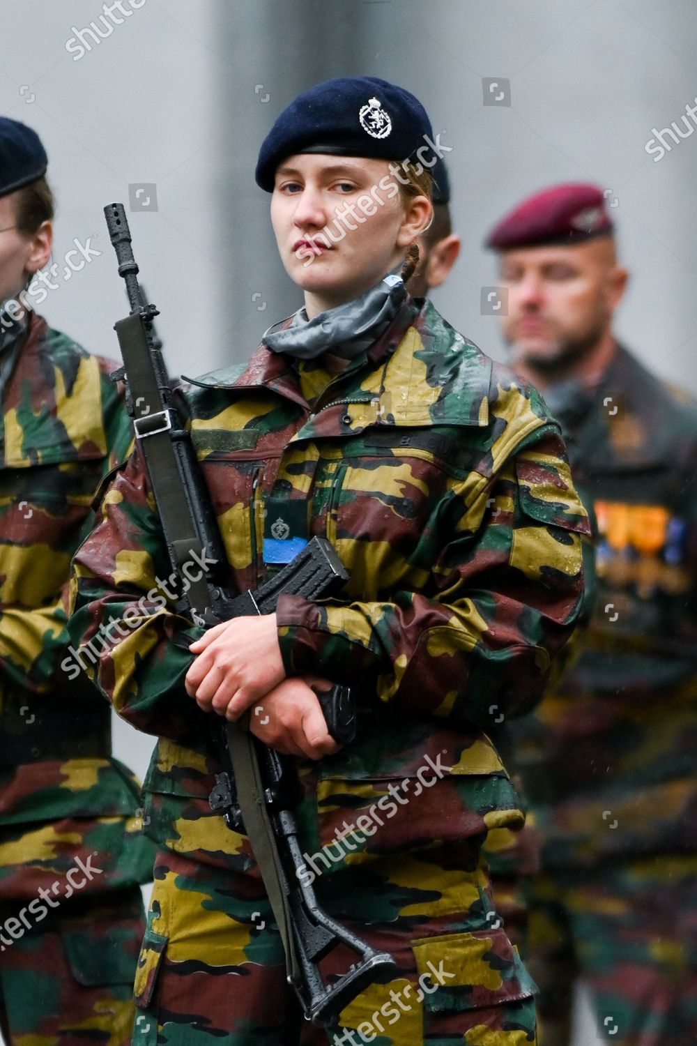 CASA REAL BELGA - Página 27 Belgian-royals-attend-ceremony-for-the-presentation-of-the-blue-berets-royal-military-academy-erm-brussels-belgium-shutterstock-editorial-10790437au