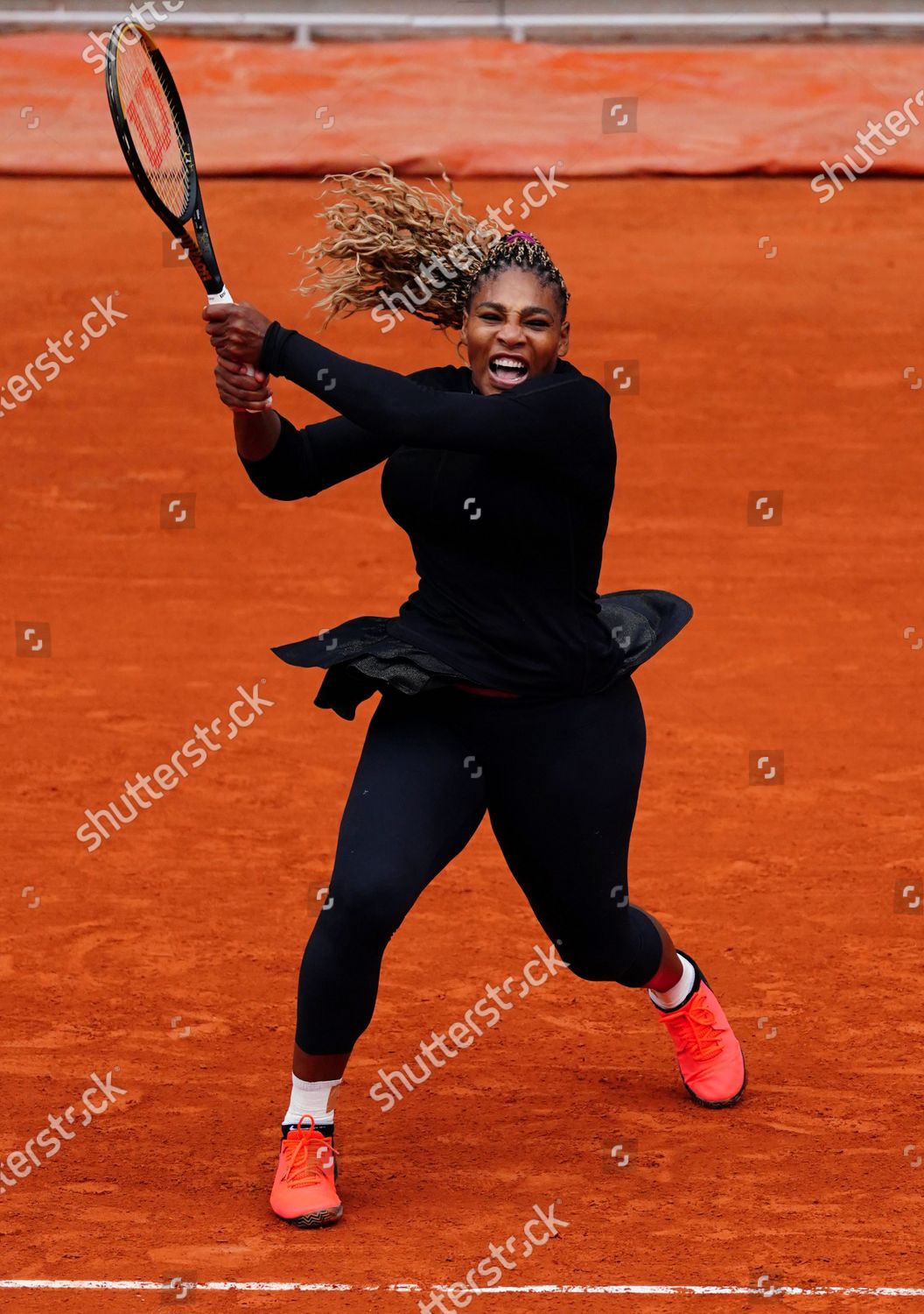 Serena Williams First Round Action Redaktionelles Stockfoto Stockbild Shutterstock