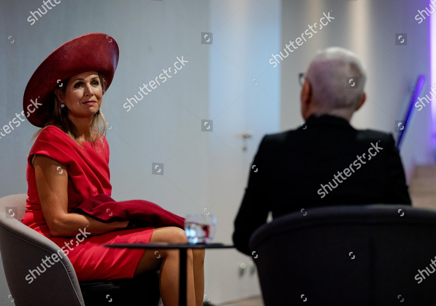 CASA REAL HOLANDESA - Página 68 Queen-maxima-attends-opening-of-breast-cancer-month-the-hague-the-netherlands-shutterstock-editorial-10818398n