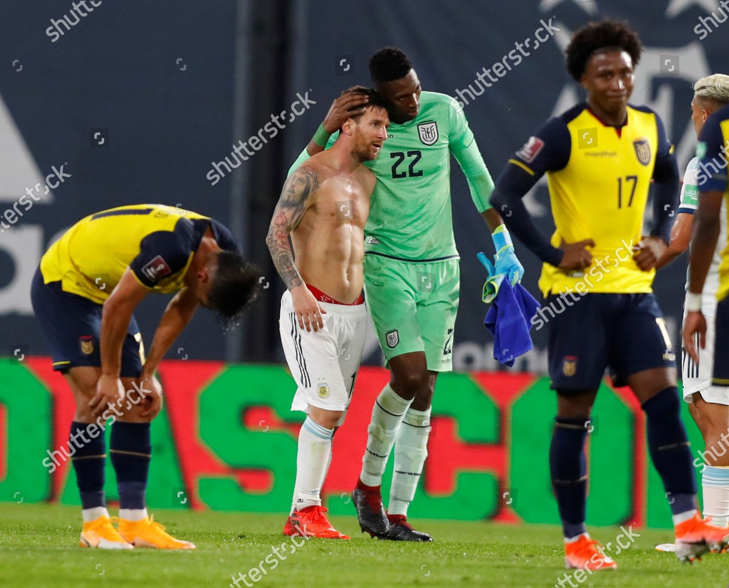 Lionel Messi 2l Argentina Greets Alexander Dominguez Editorial Stock Photo Stock Image Shutterstock