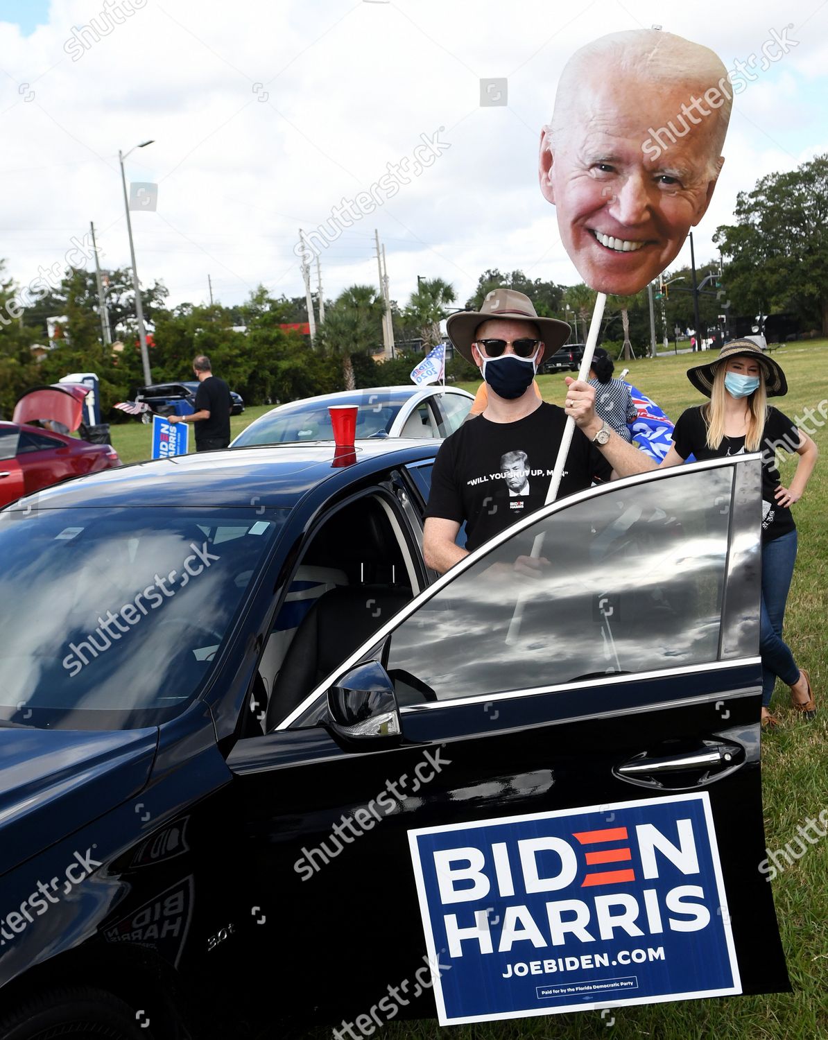 Supporter Holding Portrait Joe Bidens Head During Redaktionelles Stockfoto Stockbild Shutterstock