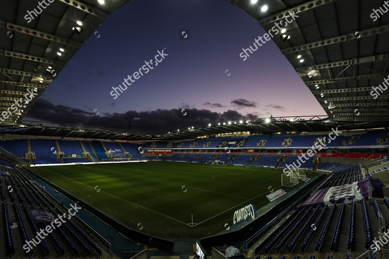 General View Inside Madejski Stadium Madejski Editorial Stock Photo ...