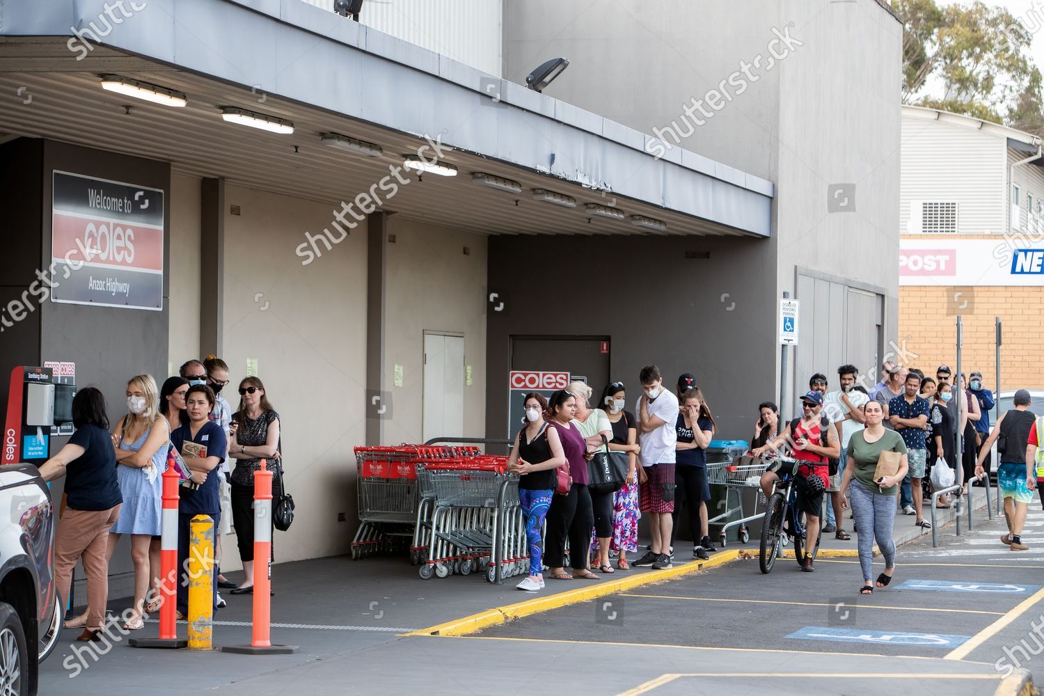 People Line Outside Coles Plympton New Covid Editorial Stock Photo Stock Image Shutterstock