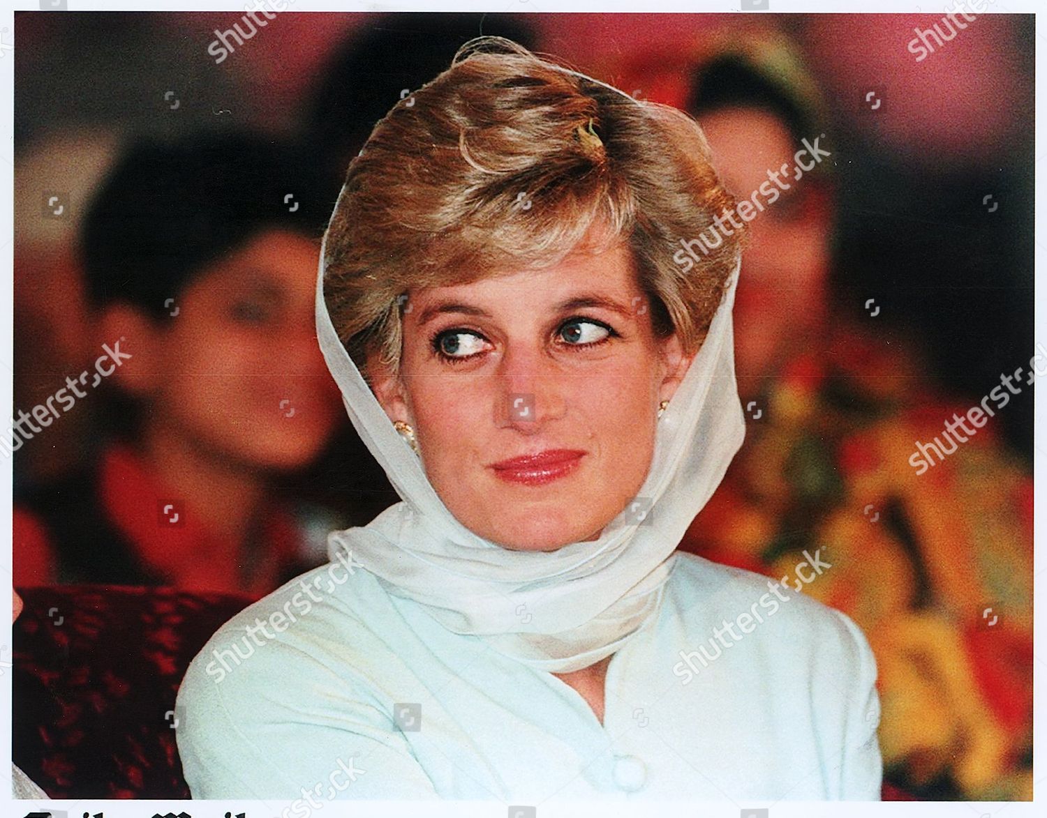 Princess Diana Dead 897 Wearing Headscarf During Redaktionelles Stockfoto Stockbild Shutterstock