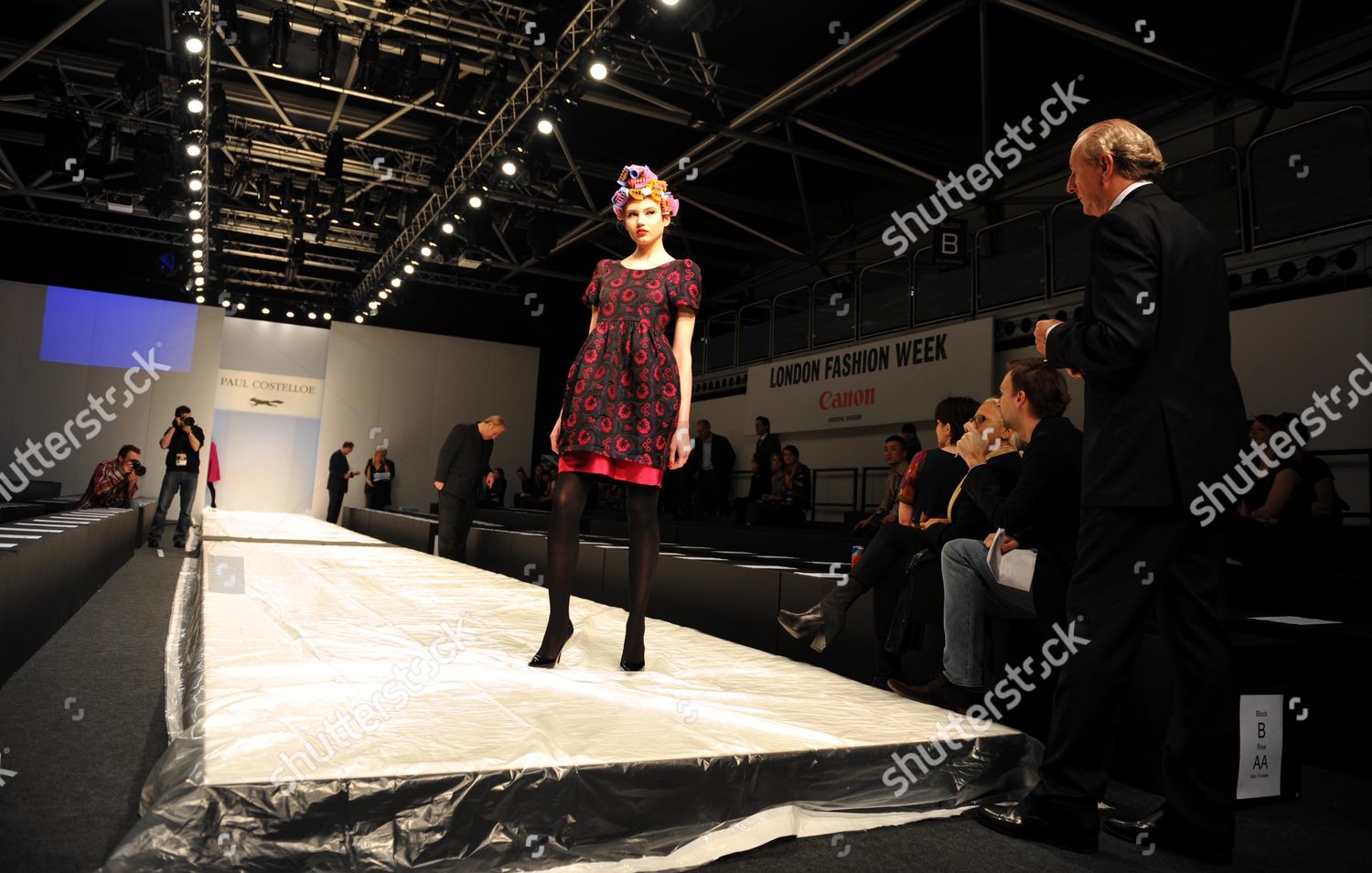 London Fashion Week Models Go Through Editorial Stock Photo - Stock ...