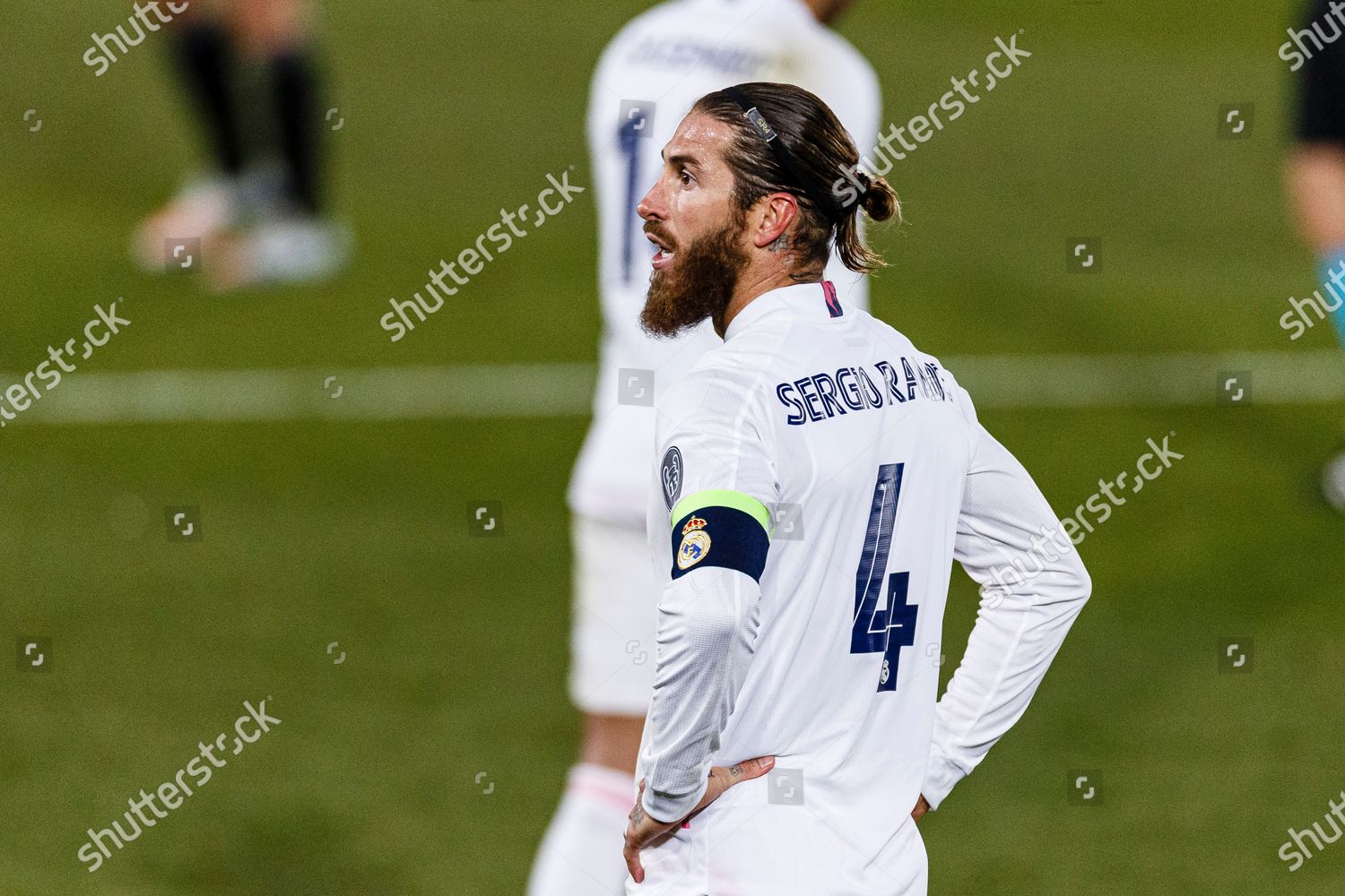 Sergio Ramos Real Madrid Walks Field During Redaktionelles Stockfoto Stockbild Shutterstock