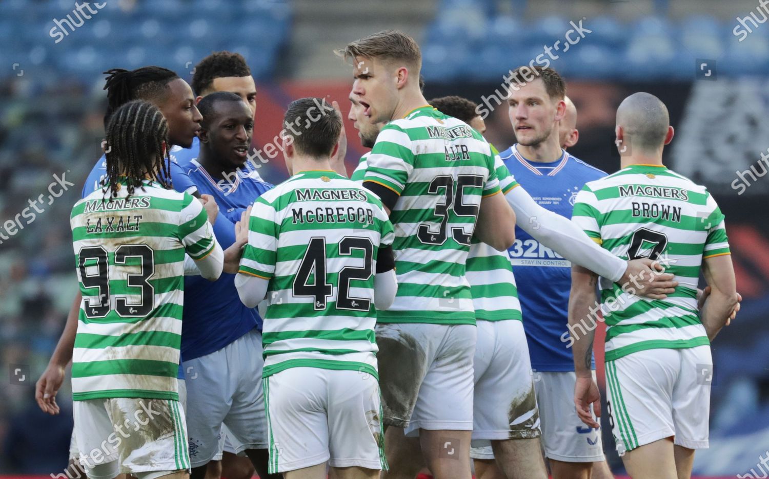 Players Both Sides Scuffle Second Half Redaktionelles Stockfoto Stockbild Shutterstock