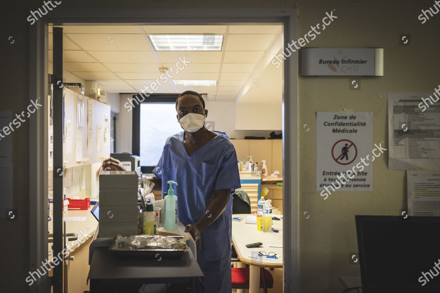 Photo Showing Caregivers Coronaviruspositive Inpatient Unit Peripheral Editorial Stock Photo Stock Image Shutterstock