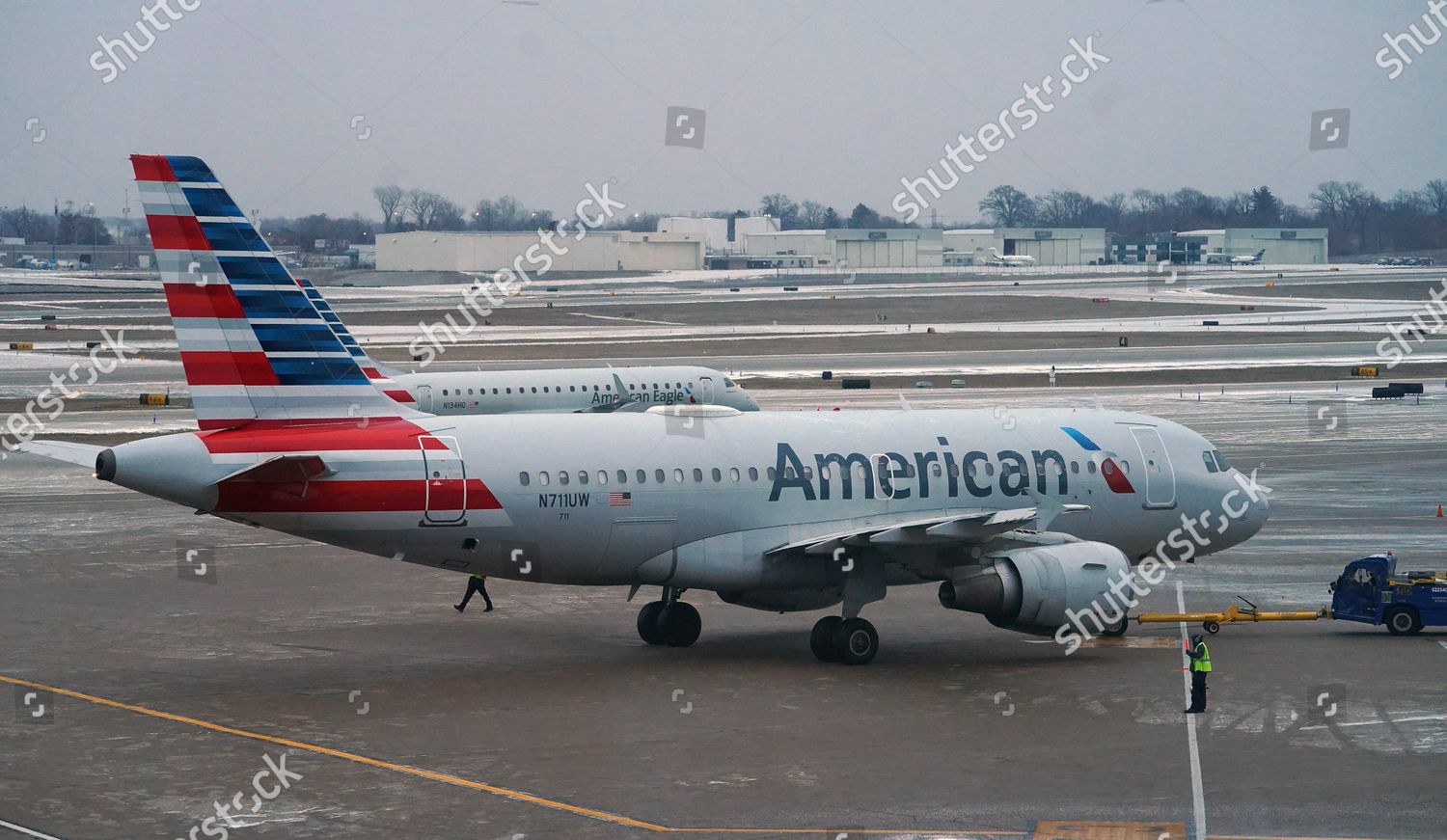 American Airlines Ground Workers Assist Plane Editorial Stock Photo