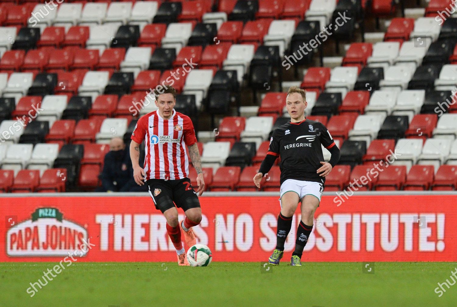 Anthony Scully Lincoln City Right Callum Mcfadzean のエディトリアルストック写真 ストック画像 Shutterstock