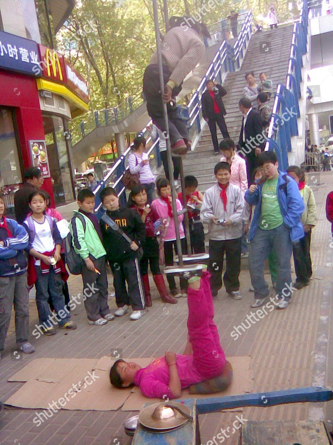 Kind girls in Zhengzhou
