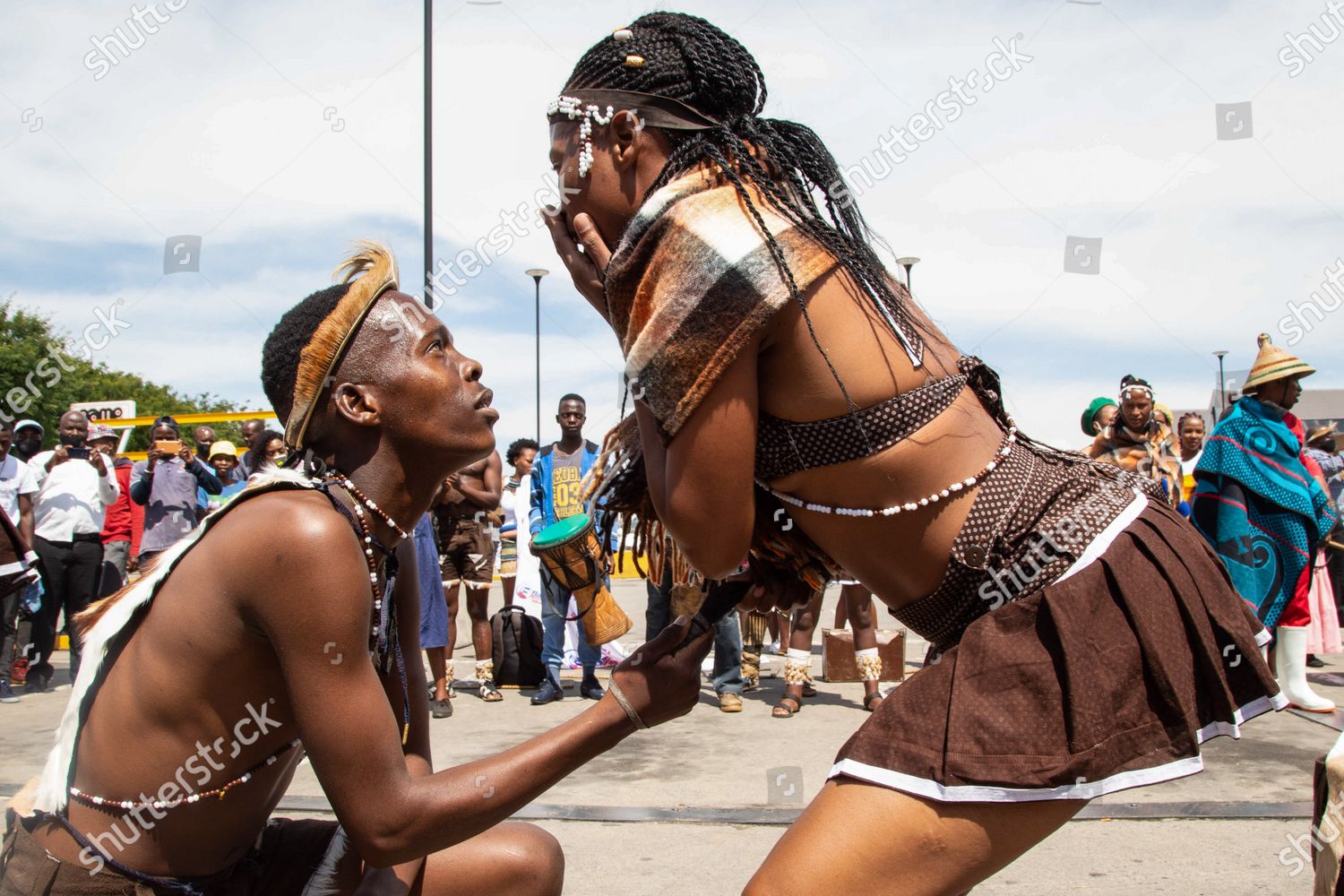 In the nude in Luanda sport PHOTOS: Bold