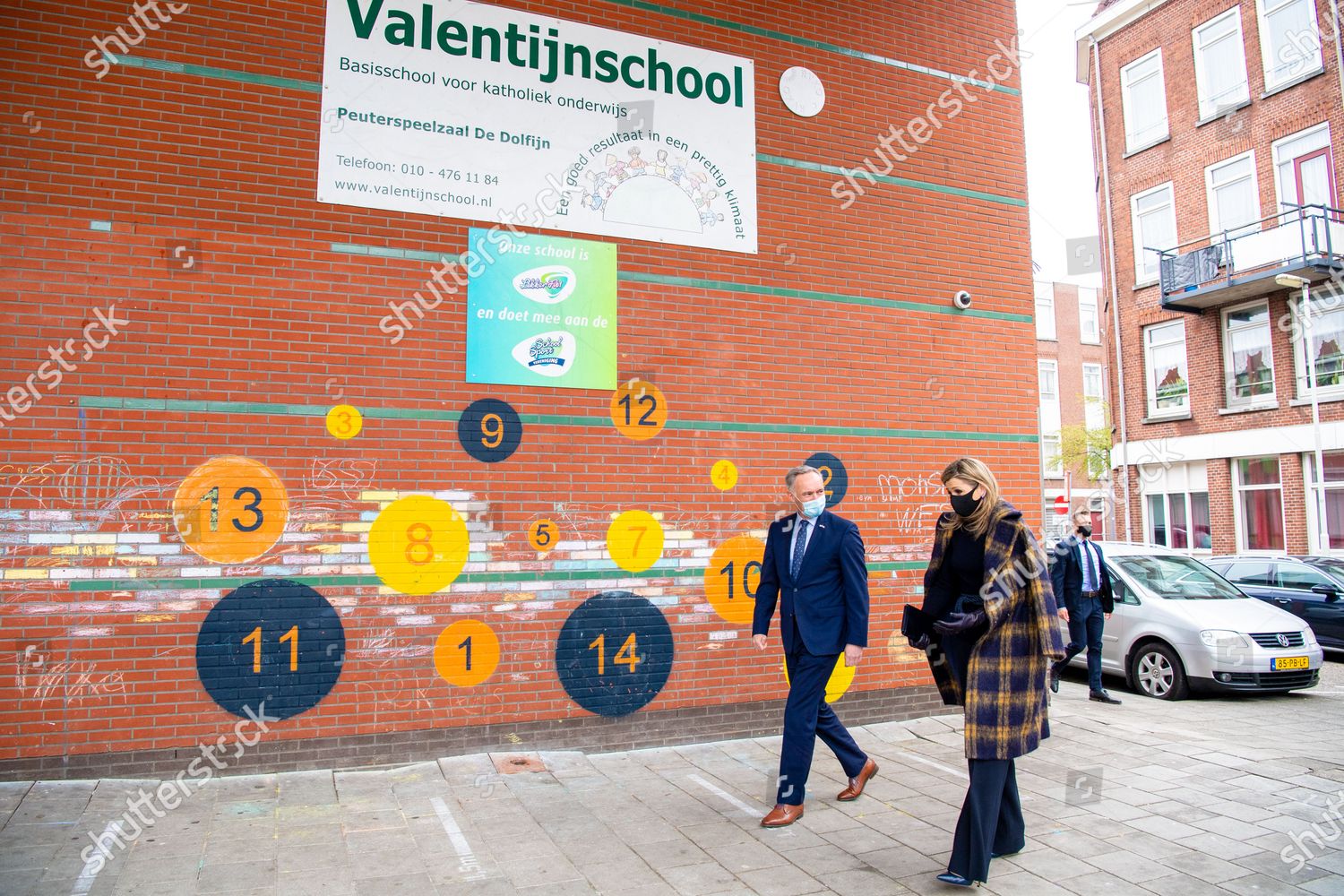 CASA REAL HOLANDESA - Página 96 Queen-maxima-visits-pilot-projects-on-rapid-tests-in-education-and-business-rotterdam-the-netherlands-shutterstock-editorial-11847904f