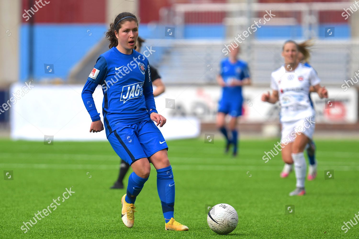 Loreta Kullashi 10 Eskilstuna Controls Ball Editorial Stock Photo