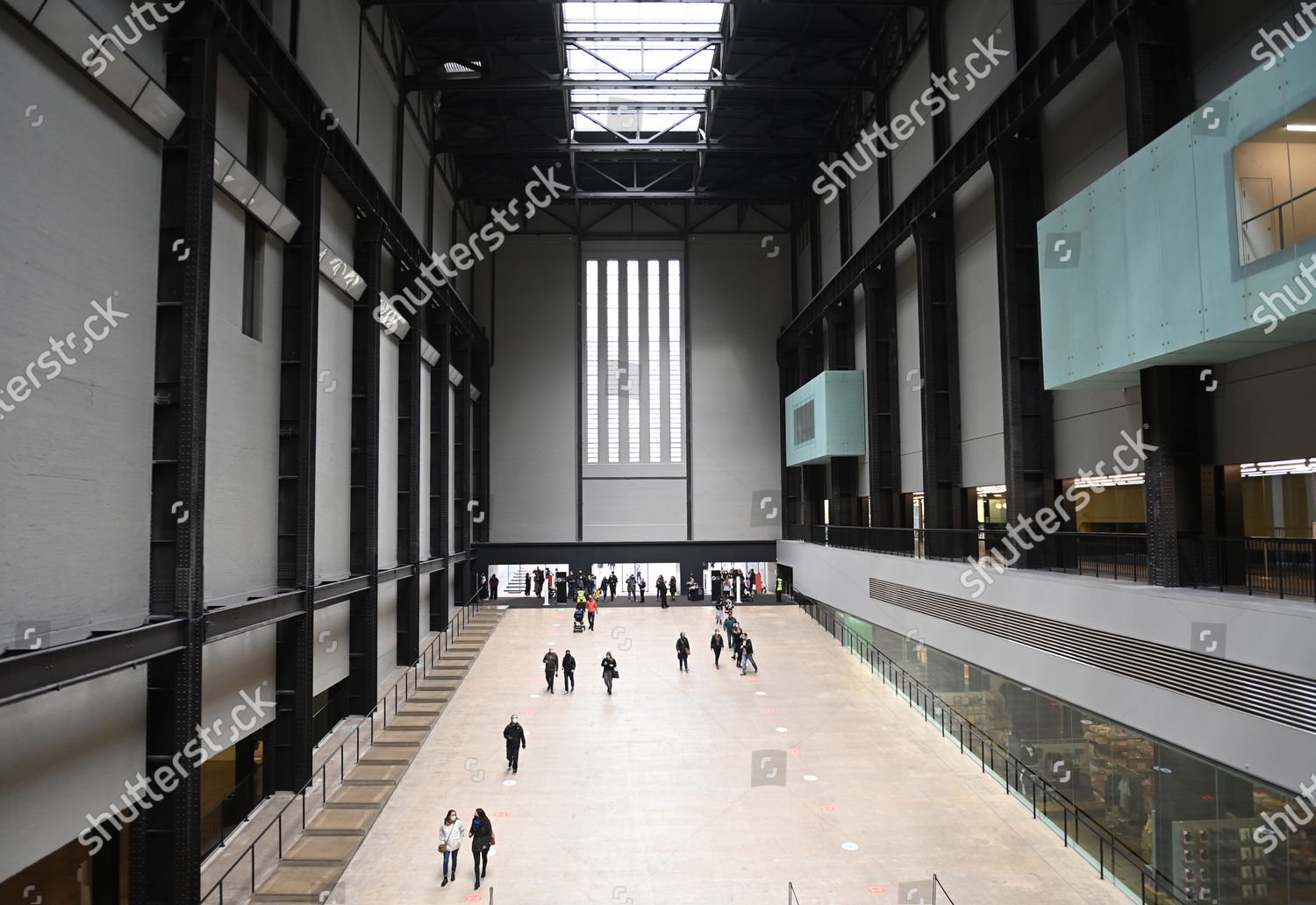 Visitors Queue Enter Tate Modern Art Editorial Stock Photo - Stock ...