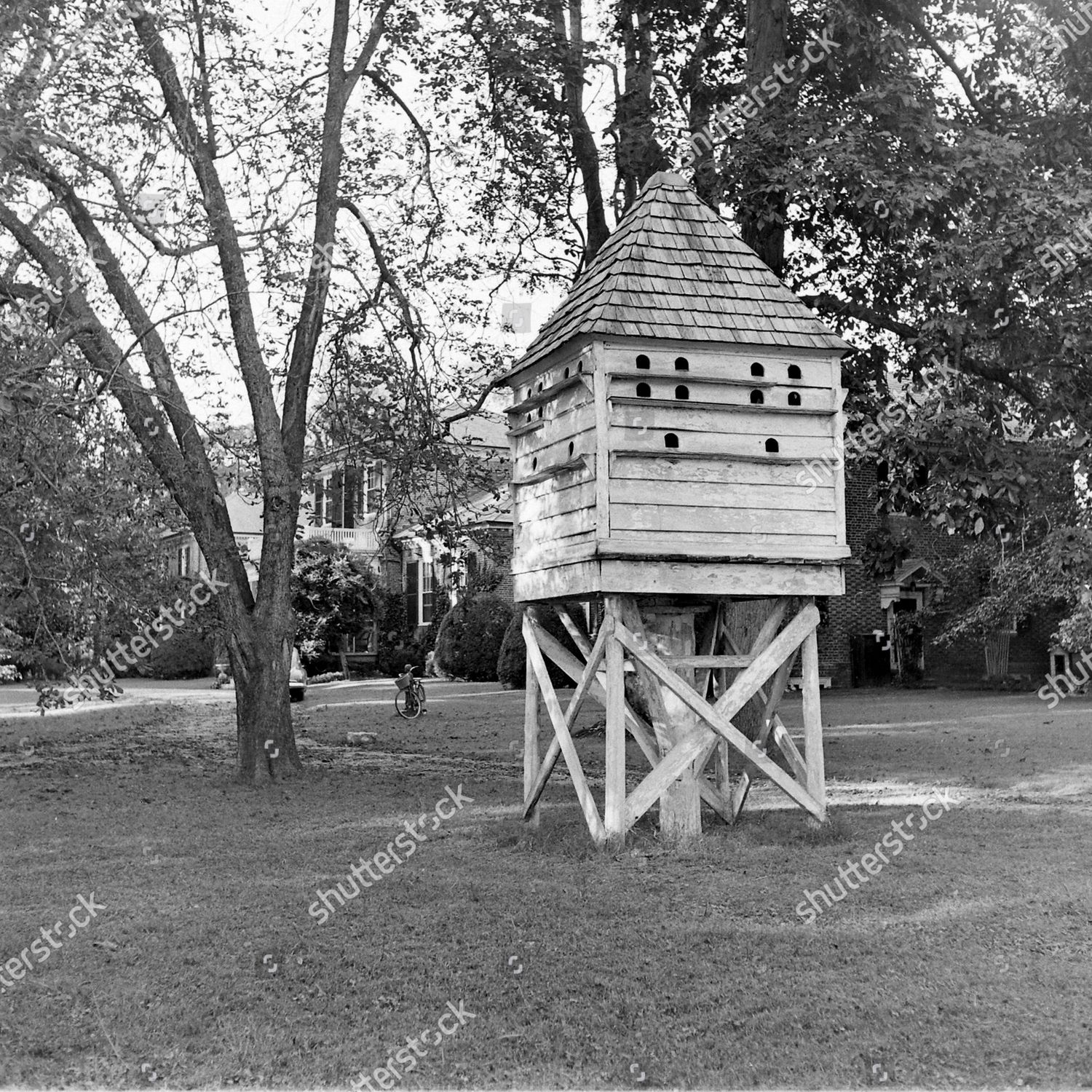 exterior-view-house-james-river-plantation-editorial-stock-photo