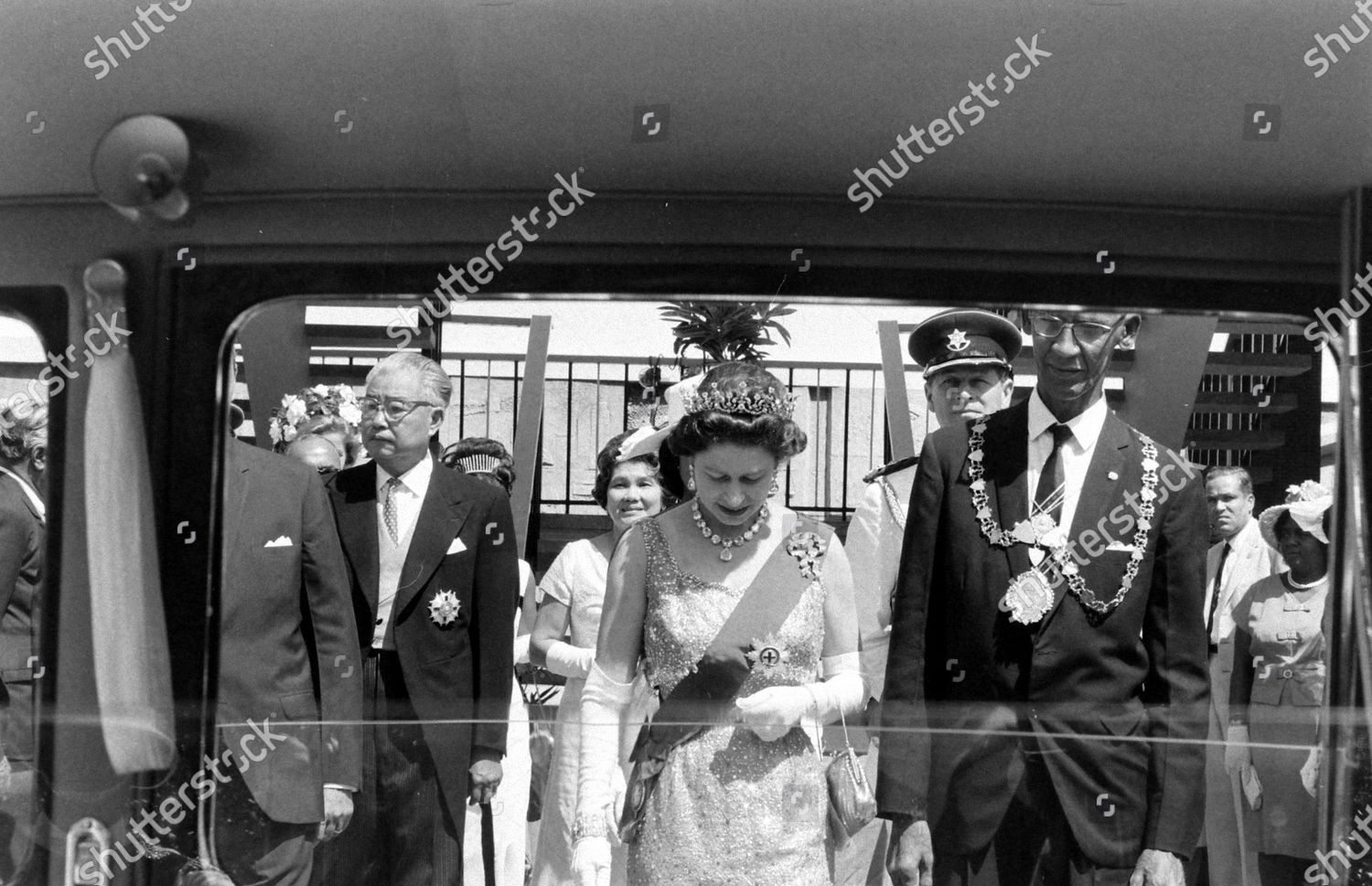 Queen Elizabeth Ii Walking Officials Prince Editorial Stock Photo ...