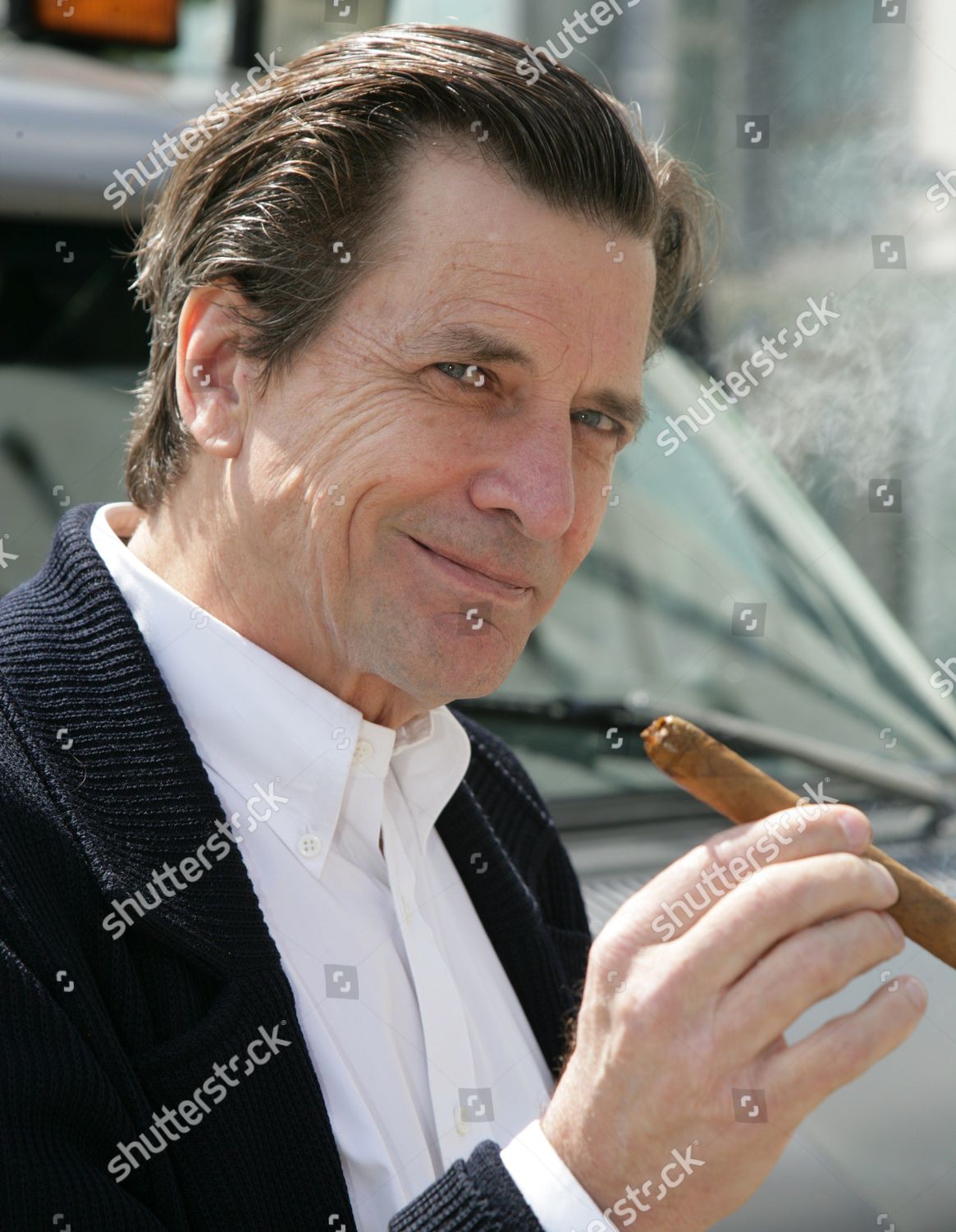 Dirk Benedict as starbuck