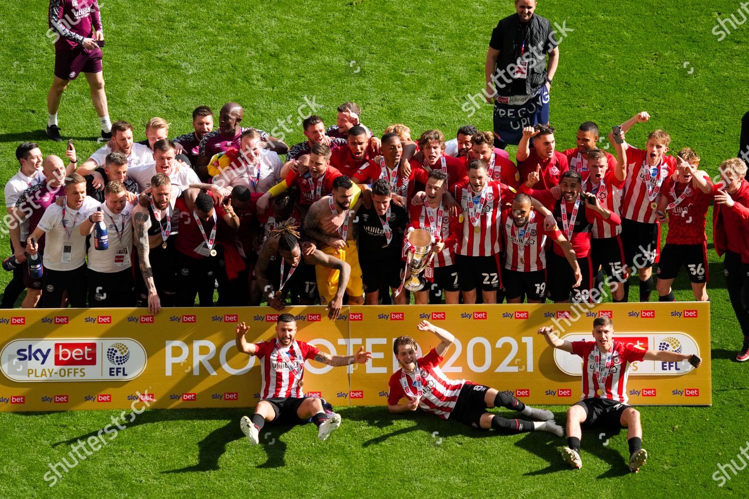 Brentford Celebrate Winners Board Editorial Stock Photo - Stock Image ...