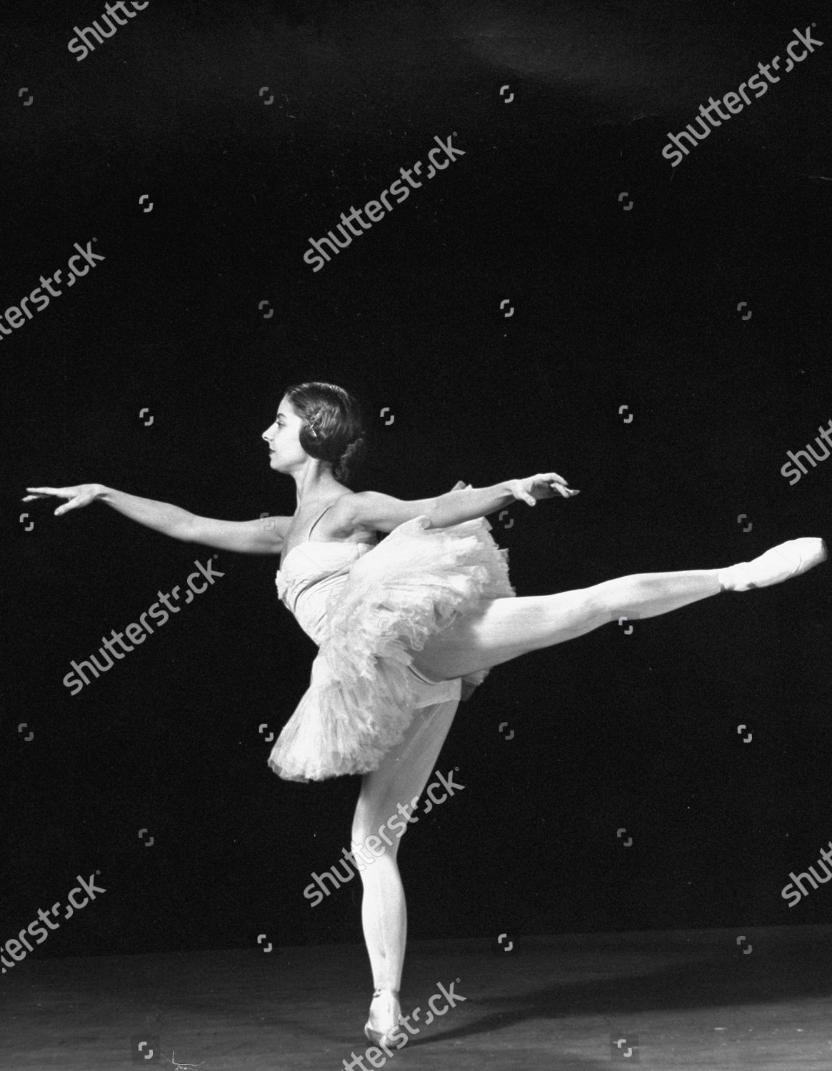 Ballerina Alicia Alonso First Arabesque Demiplie Editorial Stock Photo ...