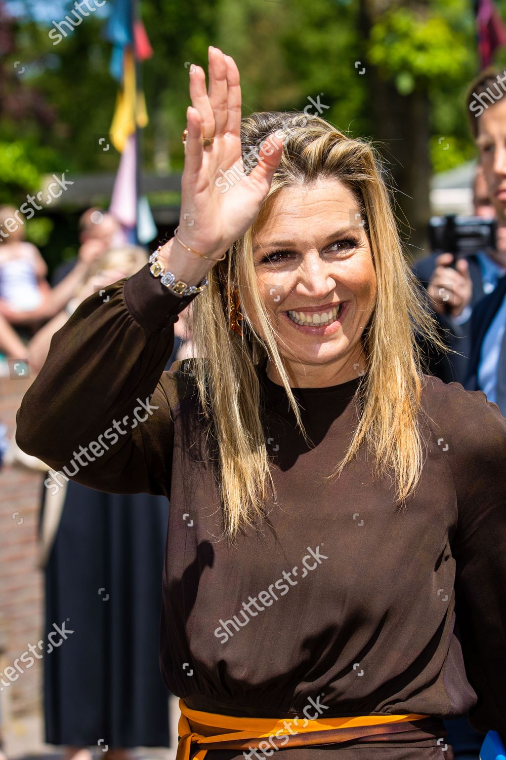 CASA REAL HOLANDESA - Página 10 Queen-maxima-visits-the-zwolle-region-to-discuss-developments-in-the-labor-market-beerze-the-netherlands-shutterstock-editorial-12042484o
