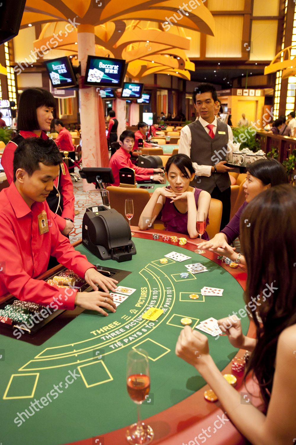 Poker at resorts world casino buffet