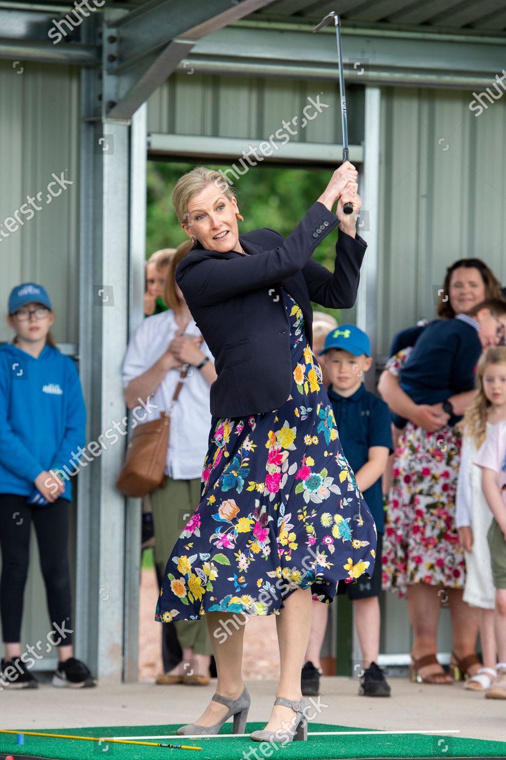 CASA REAL BRITÁNICA - Página 76 Prince-edward-and-sophie-countess-of-wessex-visit-to-forfar-golf-club-scotland-uk-shutterstock-editorial-12172307bi