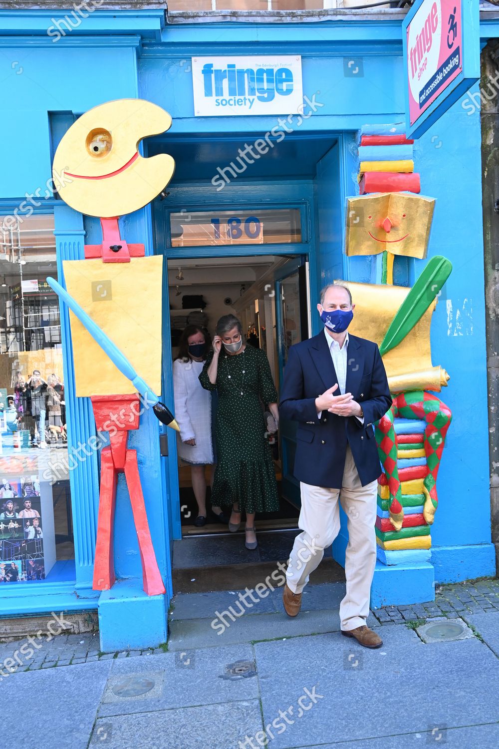 CASA REAL BRITÁNICA - Página 77 Prince-edward-and-sophie-countess-of-wessex-visit-to-edinburgh-scotland-uk-shutterstock-editorial-12173651cf