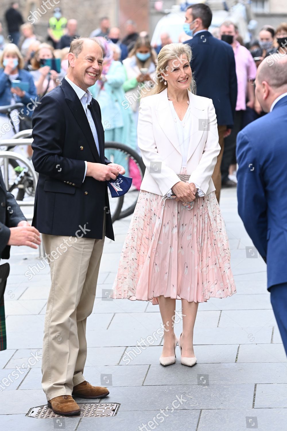 CASA REAL BRITÁNICA - Página 77 Prince-edward-and-sophie-countess-of-wessex-visit-to-edinburgh-scotland-uk-shutterstock-editorial-12173651n