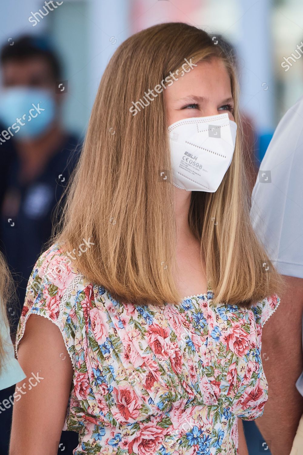 VACACIONES DE VERANO DE LA FAMILIA REAL 2021 - Página 4 Tribute-to-olympic-sailor-joan-cardona-mallorca-spain-shutterstock-editorial-12252783i