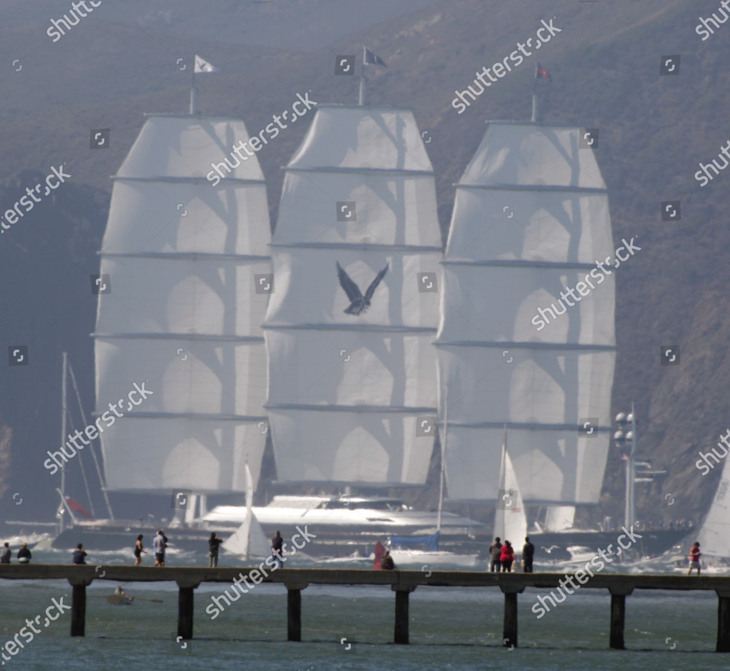 the maltese falcon yacht sails dropping