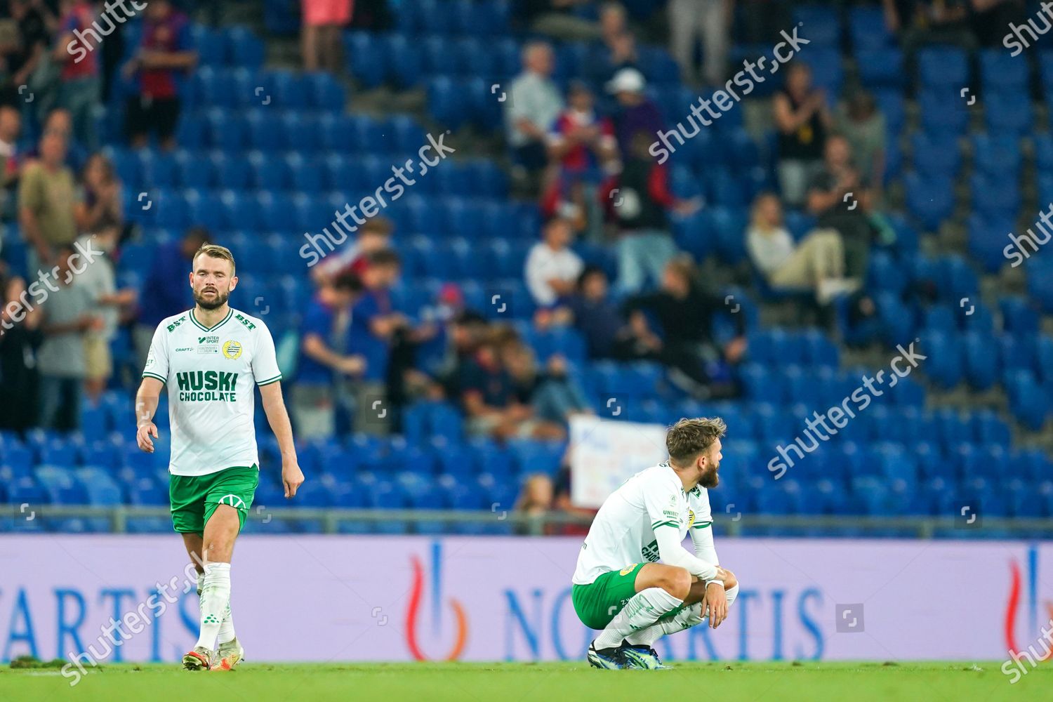 Players Hammarby dejected after their loss during ...