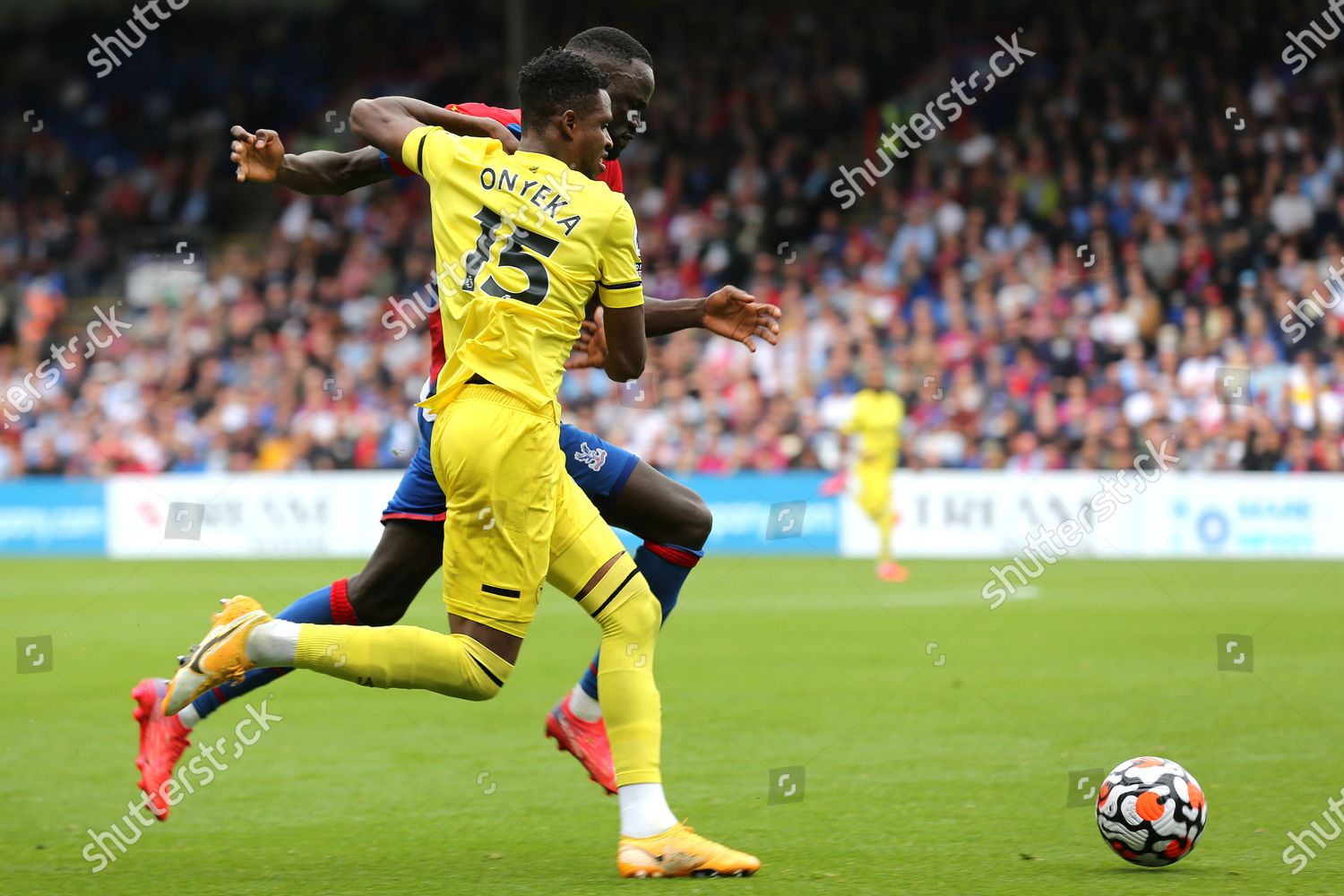 Frank Onyeka Brentford Tries Shake Off Editorial Stock Photo - Stock ...