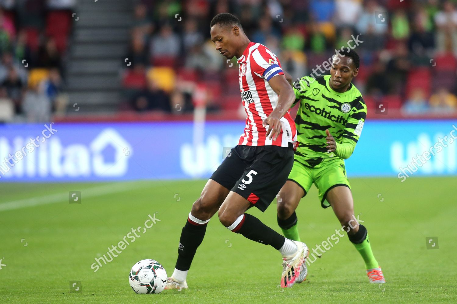 Ethan Pinnock Brentford Action During Brentford Editorial Stock Photo Stock Image Shutterstock